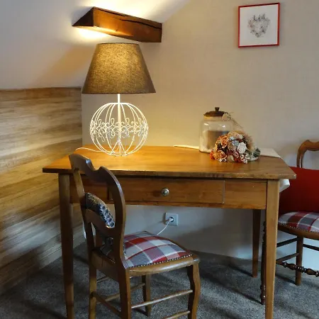 ホームステイ La Maison Fleurie Dieffenbach-au-Val