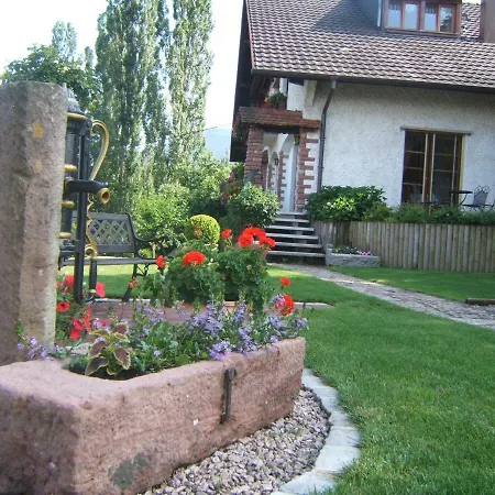 La Maison Fleurie